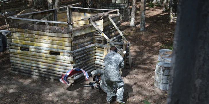 Dobijte adrenalin: 3hodinová paintballová zábava vč. kuliček a občerstvení