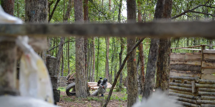 Dobijte adrenalin: 3hodinová paintballová zábava vč. kuliček a občerstvení