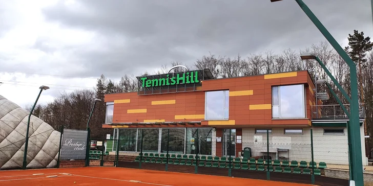 Sport a relax: hodina badmintonu nebo ping-pongu i sauna se sektem pro 2
