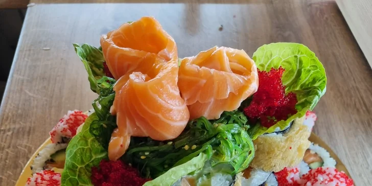 Dort z 57 nebo 62 ks sushi s rybami i avokádem v restauraci Zakup sushi