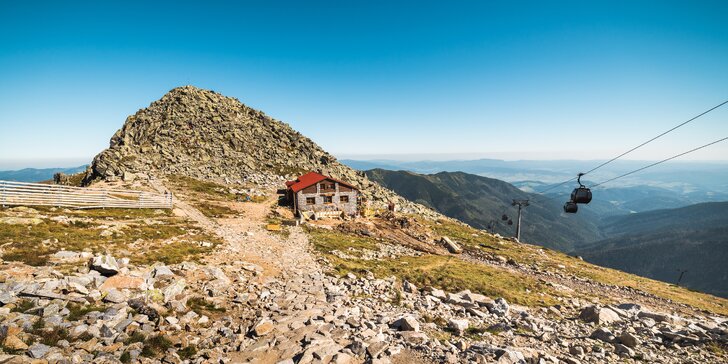 Skvělé místo pro aktivní dovolenou v Nízkých Tatrách: horské túry, cyklistika, jeskyně i vlastní vířivka