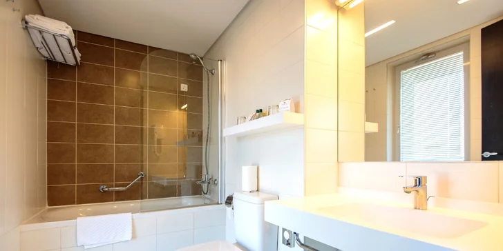 Rodinná dovolená v Poreči: 4* hotel Molindrio 300 m od pláže, bazény a wellness, polopenze, dítě zdarma