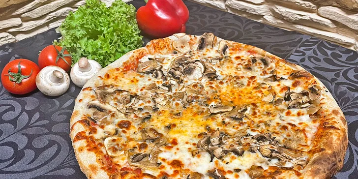 Italská dobrota: dvě pizzy o průměru 34 cm podle výběru z 10 druhů