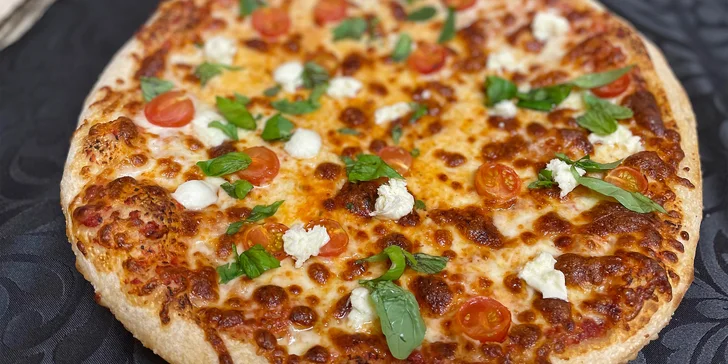 Italská dobrota: dvě pizzy o průměru 34 cm podle výběru z 10 druhů