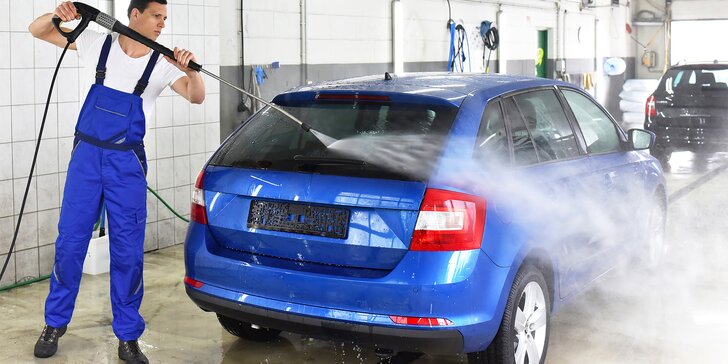 Ruční mytí exteriéru nebo také interiéru vašeho auta