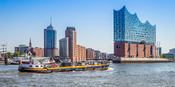 Objevte Hamburk: 3* hotel Hampton by Hilton se snídaní, 1,5 km od centra města