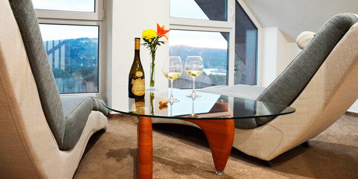 Luxus v pohádkovém Podlesí: VIP pokoj, tříchodové večeře, zábava a kredit na relax i sport