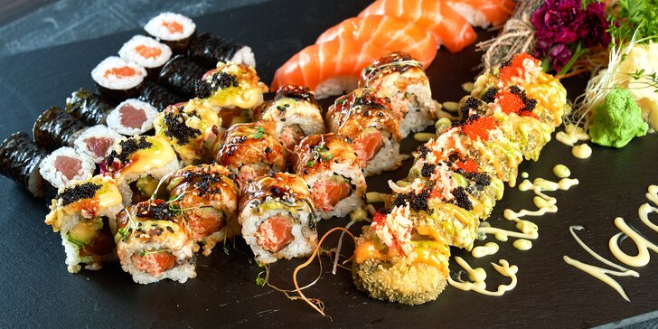 Sushi na Proseku: rolky s avokádem, lososem, tuňákem i smaženou krevetou