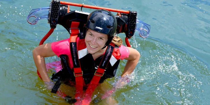 Ulítněte si nad vodní hladinou na Flyboardu, Jetpacku či Hoverboardu dle výběru