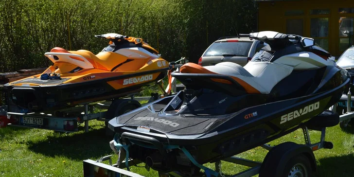 Ulítněte si nad vodní hladinou na Flyboardu, Jetpacku či Hoverboardu dle výběru