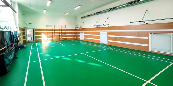 Sport a relax: hodina badmintonu nebo ping-pongu i sauna se sektem pro 2