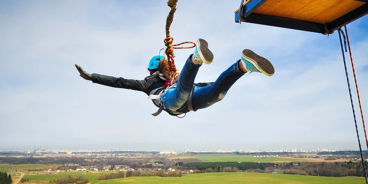 Zábava pro odvážné: extrémní bungee jumping z jeřábu z výšky 50 či 110 m