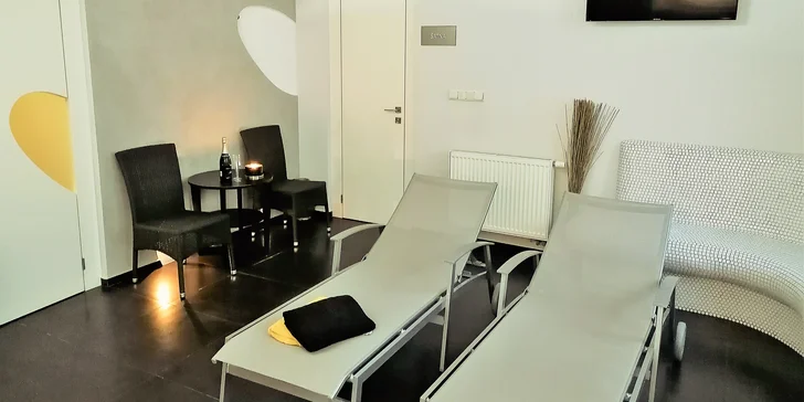 Privátní wellness pro 2 osoby: 90 nebo 120 min. v saunách, vířivce a Kneippově lázni