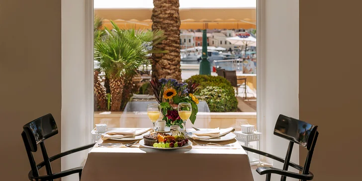 4* butikový hotel se snídaní na krásném ostrově Lošinj, přímo na promenádě