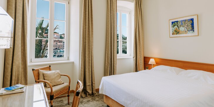 4* butikový hotel se snídaní na krásném ostrově Lošinj, přímo na promenádě