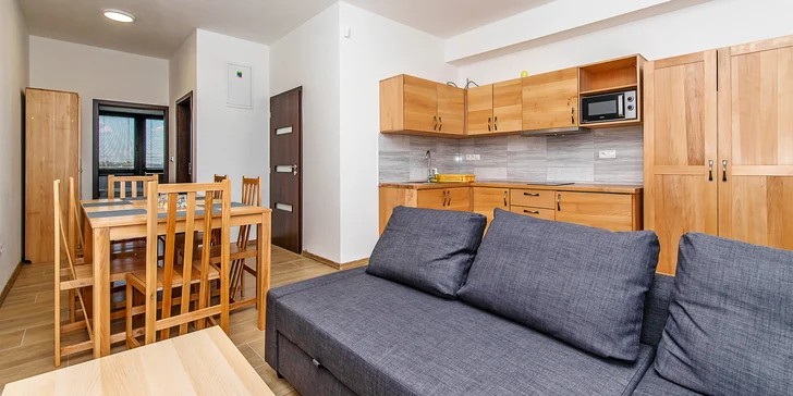 Dovolená pro pár i partu: studio či apartmán s balkonem, sleva na relax v termálech