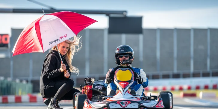 Motokárovým závodníkem: profi vybavení a trať na 2 hod. i celý víkend