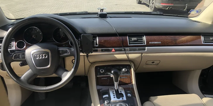 Auto jako nové: profesionální čištění interiéru vozidla i s tepováním sedaček