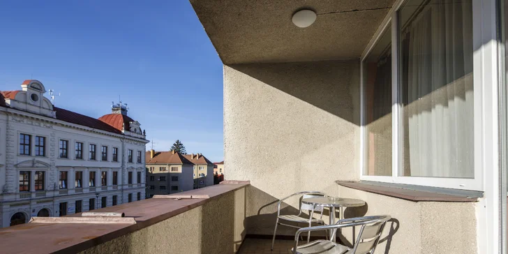 Pohoda na Vysočině: legendární hotel u barokního zámku, snídaně i polopenze a bowling