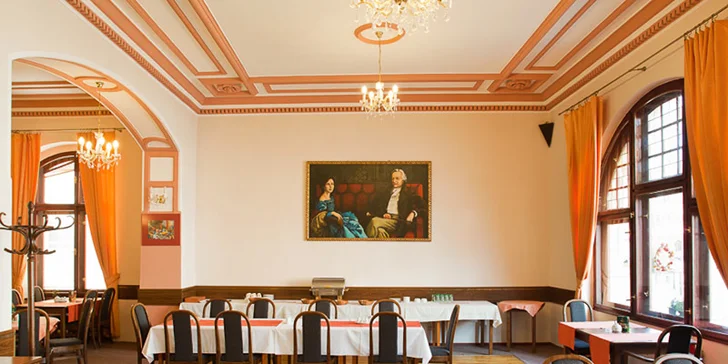 Dovolená v podhradí: pobyt s polopenzí a vstupy do muzea u hradu Loket