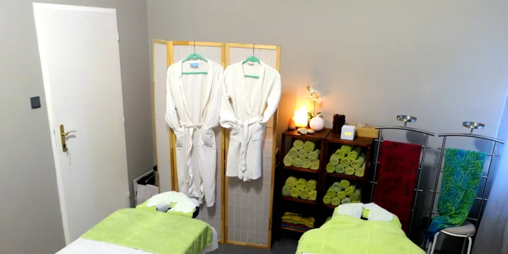 Celkem 275 min. královské wellness péče: masáže, zábaly a obklady i koupel