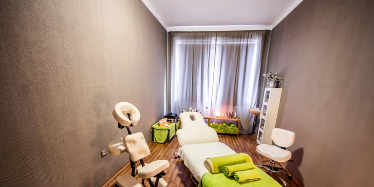 Podzimní wellness hýčkání: vířivka, sauna, masáž nohou či zad a zábal dle výběru