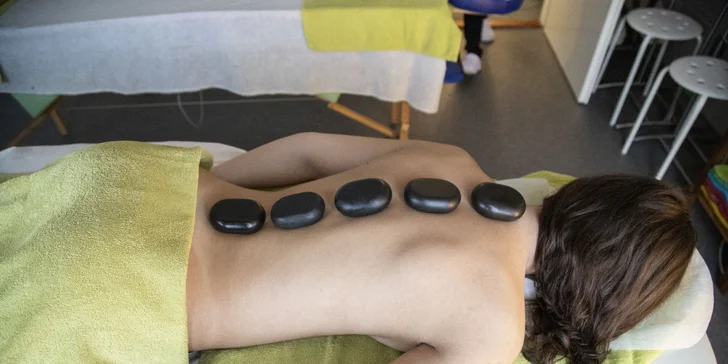 Relax pro dva: privátní wellness, rašelinový zábal, masáž lávovými kameny i regenerační procedury