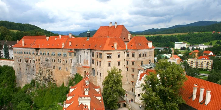 Pobyt v centru Českého Krumlova: elegantní pokoje, snídaně i večeře a slevy