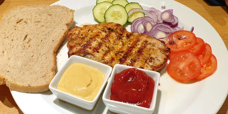 Zažeňte hlad: 300 g šťavnaté vepřové kotlety přímo z grilu pro 1 nebo 2