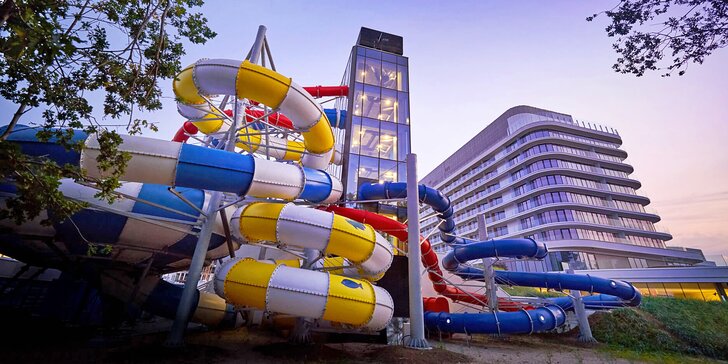 Rodinná dovolená ve Svinoústí u Baltu: moderní apartmány u moře a vstup do aquaparku až pro 4 osoby