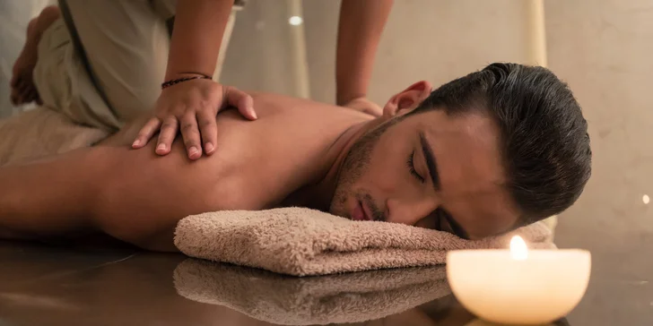 Hýčkající balíčky v Royal Jasmine Spa: 45–90min. tradiční thajská masáž dle výběru a zábal