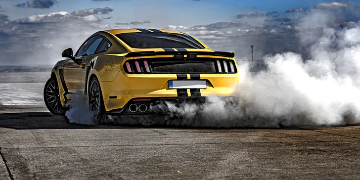 15–60 minut řízení Fordu Roush Mustang GT: 8válec se skokově větším výkonem téměř 500 koní