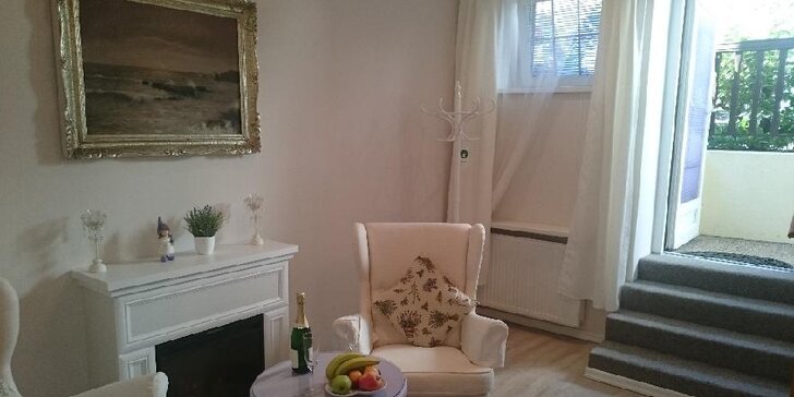 Romantický pobyt v kouzelné Praze se snídaní, sektem a privátním wellness na pokoji