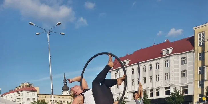 Jednorázový vstup i permanentky na taneční lekce: vzdušná akrobacie, pole dance a orientální tance
