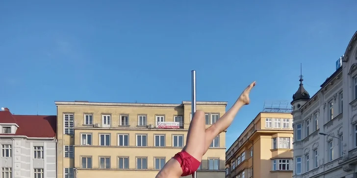Jednorázový vstup i permanentky na taneční lekce: vzdušná akrobacie, pole dance a orientální tance