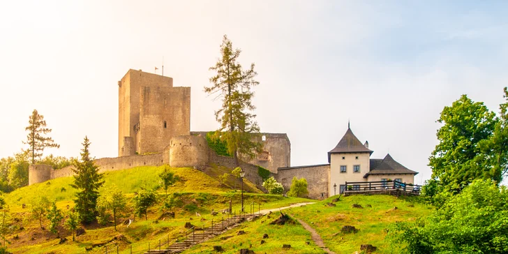 Česká Kanada s polopenzí přímo u hradu Landštejn