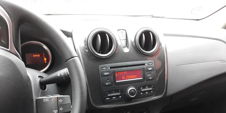Hoďte své auto do gala: kompletní čištění včetně rozleštění laku karoserie