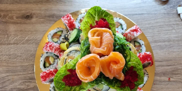 Dort z 57 nebo 62 ks sushi s rybami i avokádem v restauraci Zakup sushi