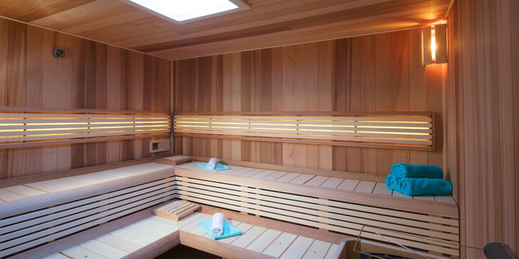 Vstup do saunového světa pro 1 či 2 osoby na 2 hodiny i možnost kryomasáže