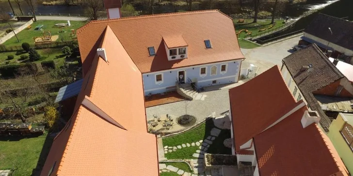 Rodinná dovolená na jižní Moravě: polopenze i privátní wellness pro 4 osoby