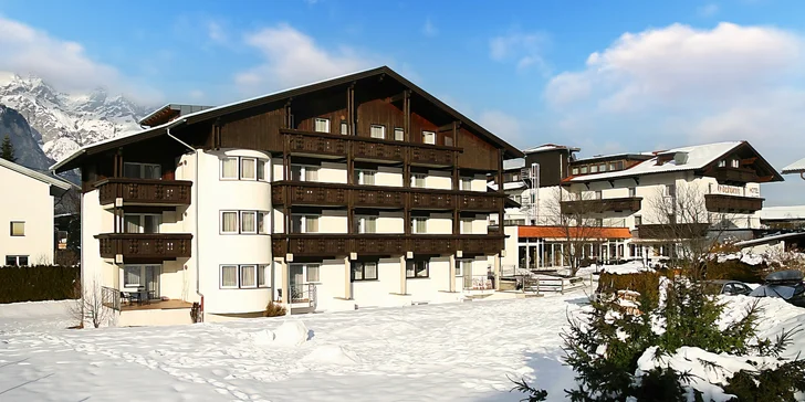 Dovolená v Rakousku: hotel 7 km od Innsbrucku, polopenze a wellness s možností zakoupení skipasu