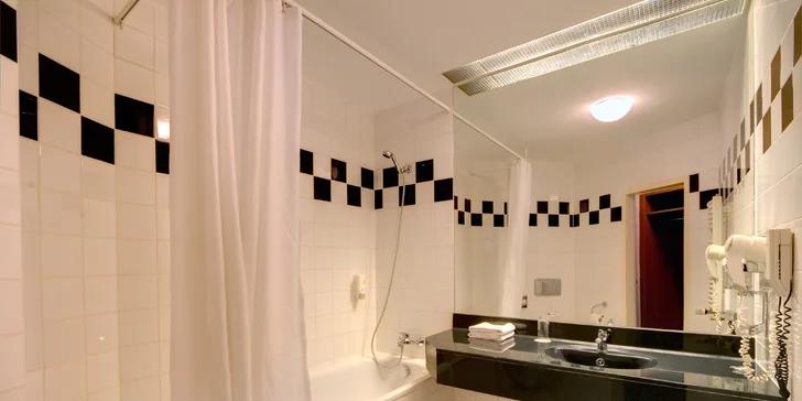 Romantika v Praze: secesní hotel v rezidenční části Žižkova se snídaní