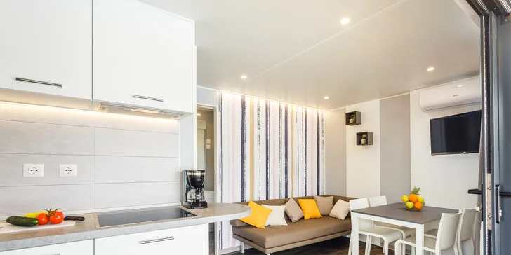 Dovolená v Poreči: 5* kemp s bazény, mobilní domky nebo glamping až pro 6 osob, 800 m od pláže