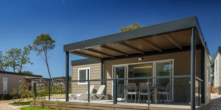 Dovolená v Poreči: 5* kemp s bazény, mobilní domky nebo glamping až pro 6 osob, 800 m od pláže