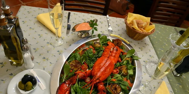 Americký humr pro dva v restauraci Oliva Nera
