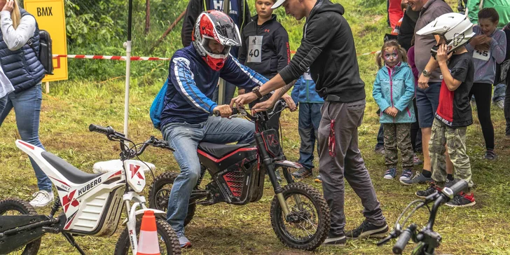 Jízda na motokrosových elektrických motorkách Kuberg a Alta
