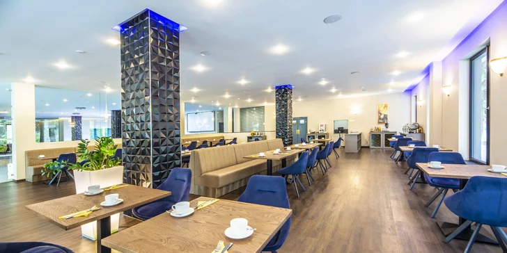 Restaurace se nachází přímo u zámeckého parku.
