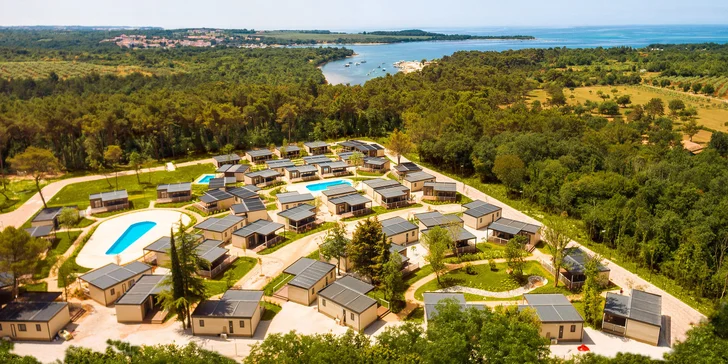 Dovolená v Poreči: 5* kemp s bazény, mobilní domky nebo glamping až pro 6 osob, 800 m od pláže