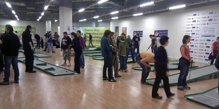 Minigolf na 1,5 hodiny včetně zapůjčení vybavení