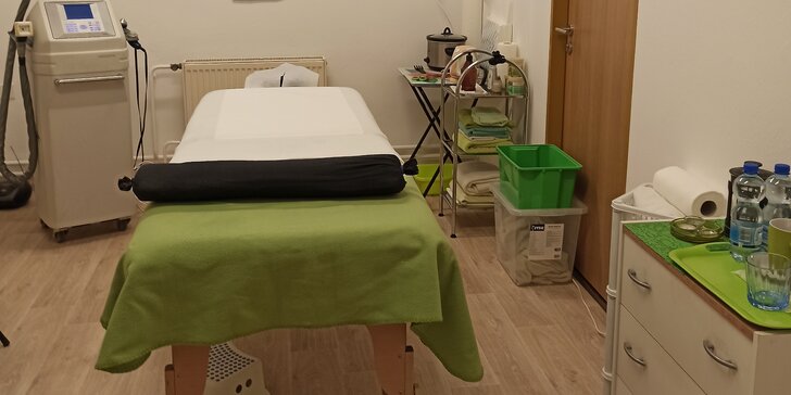 Relaxační masáž s pomocí přístroje Aerosonic proti bolestem zad i jiných částí těla: 30-50 minut či lymfatická masáž